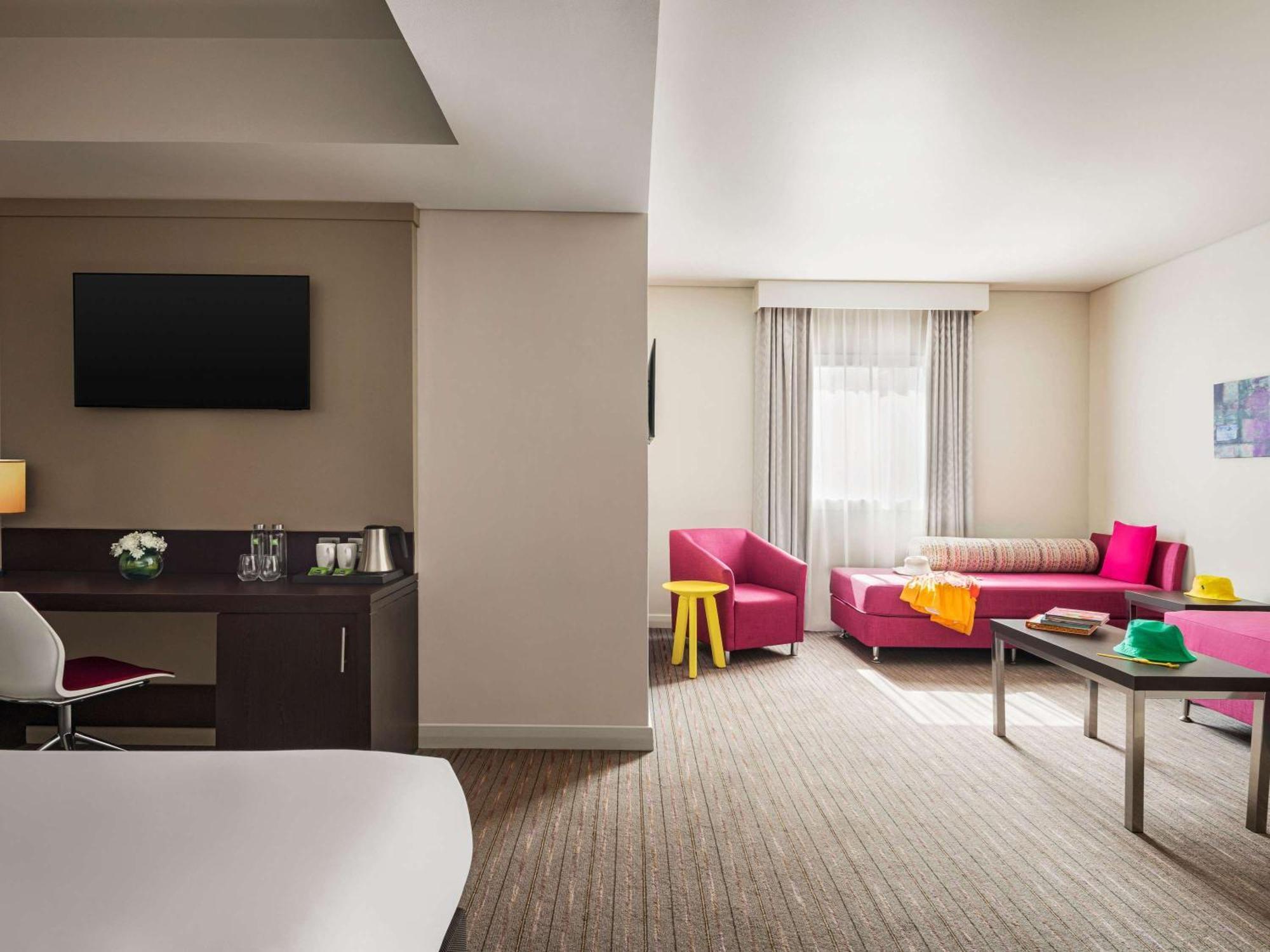 Ibis Styles Sharjah Exterior foto